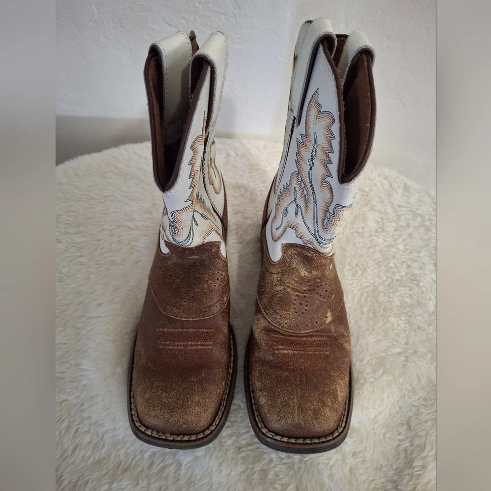 Justin Kids White and Brown Boots Size 13.5.